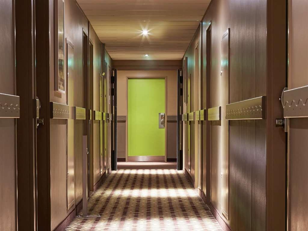 Ibis Styles Toulon Centre Port Hotel Exterior foto