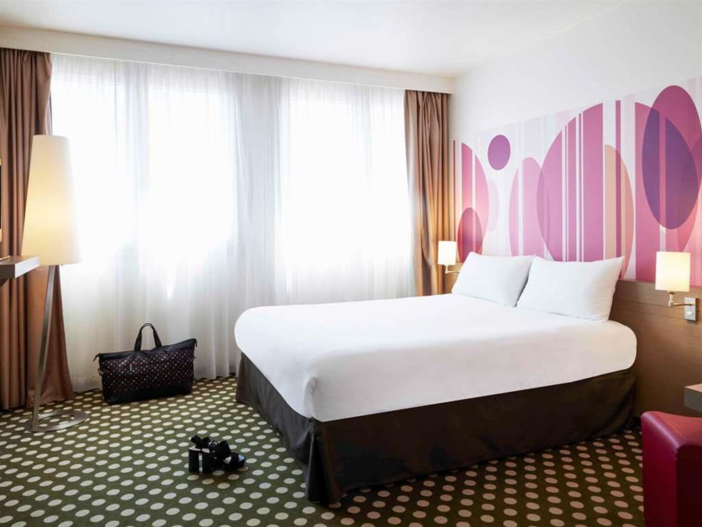 Ibis Styles Toulon Centre Port Hotel Exterior foto