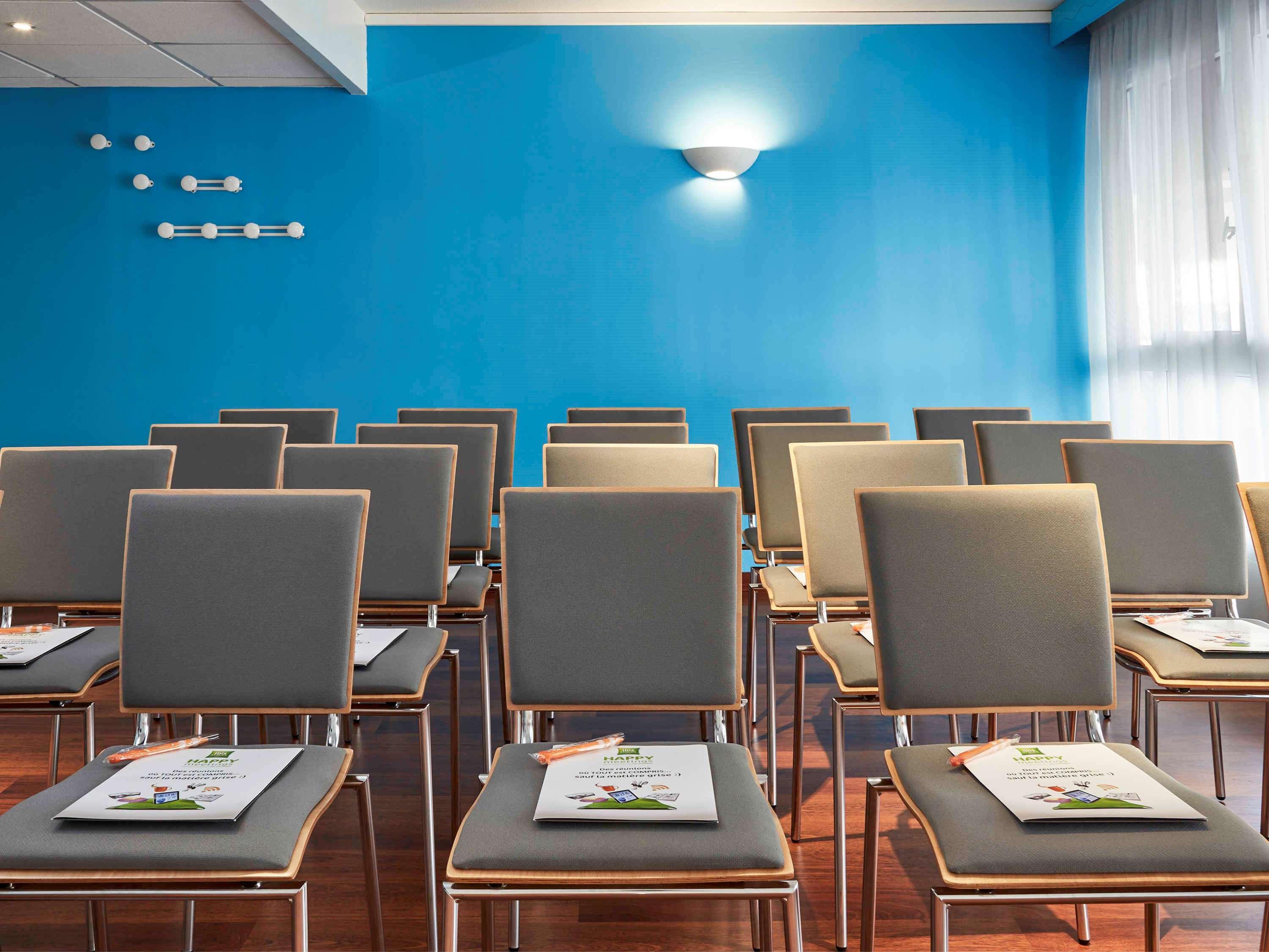 Ibis Styles Toulon Centre Port Hotel Exterior foto