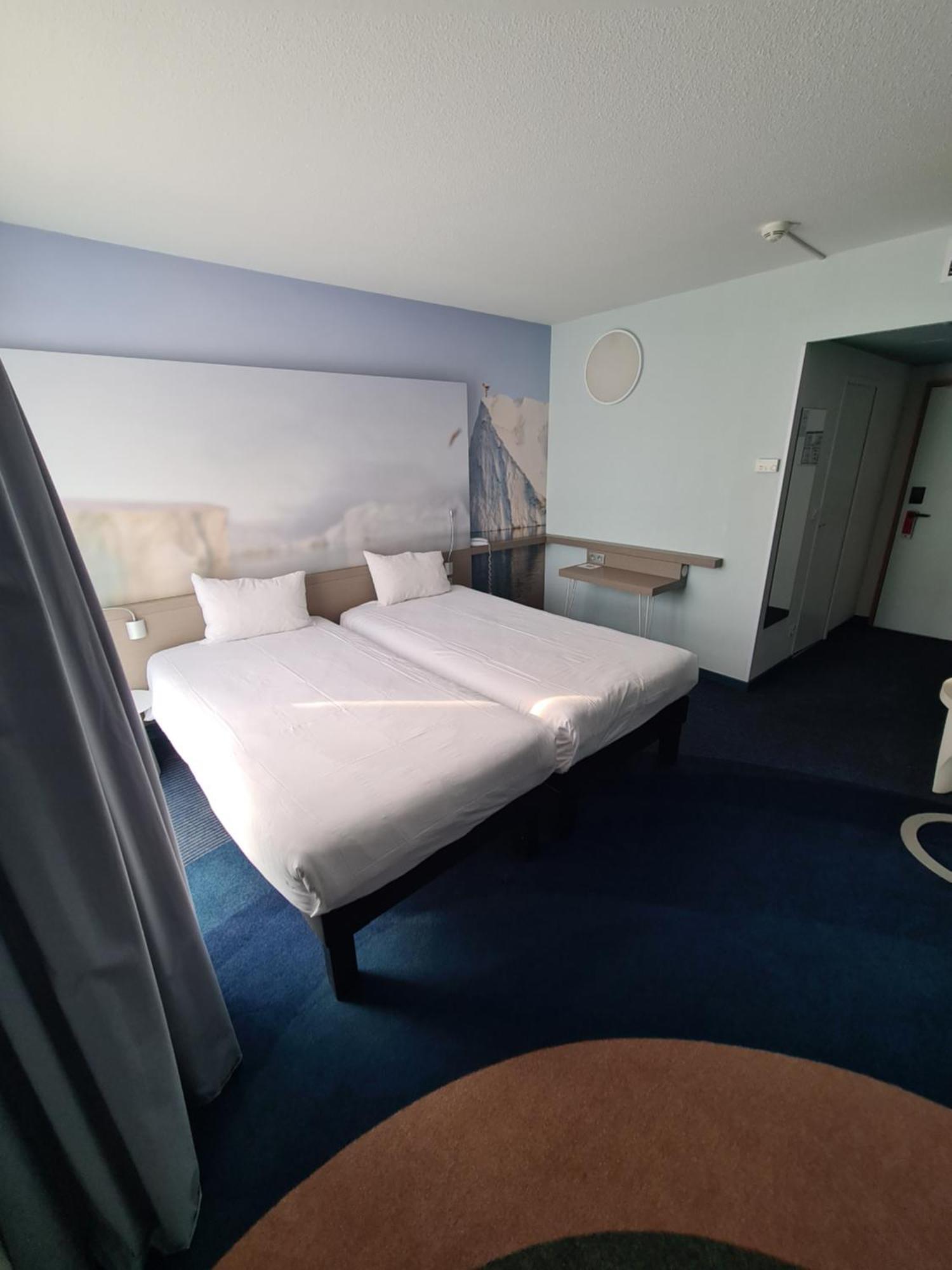Ibis Styles Toulon Centre Port Hotel Exterior foto